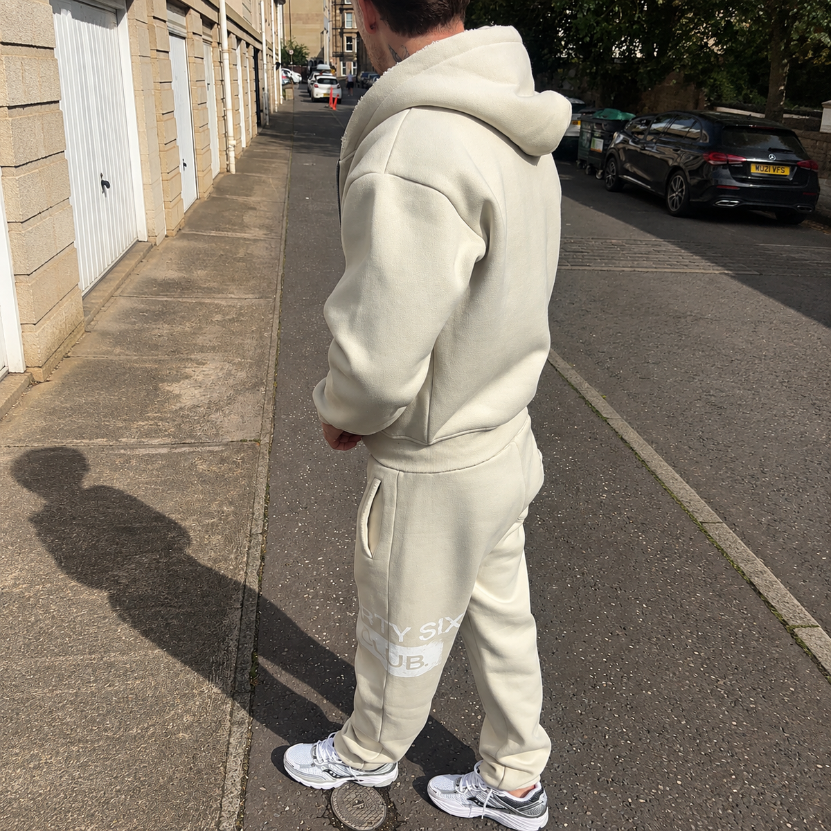 FIRST EDITION JOGGERS IN STONE